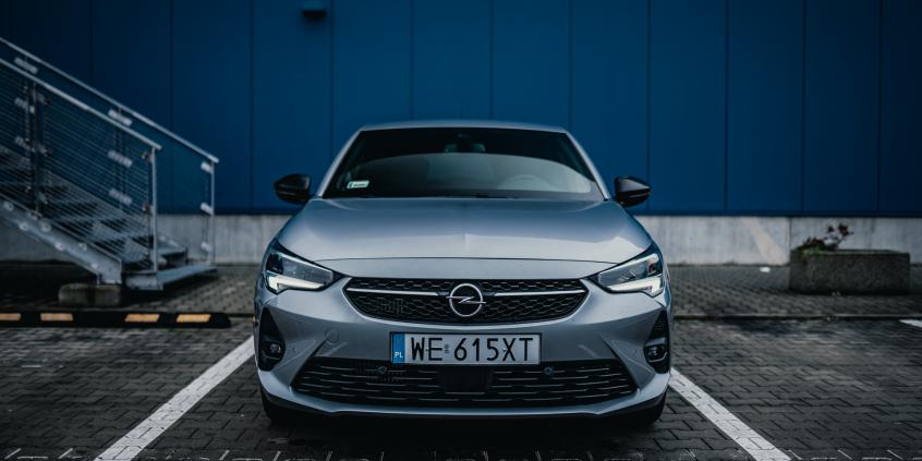 Nowy Opel Corsa GSi Line ma sportowy głośnik i trzy cylindry