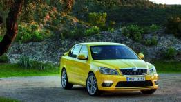 Skoda Octavia II RS Hatchback Facelifting - widok z przodu
