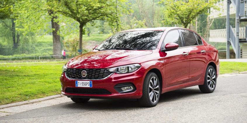 Fiat Tipo i Alfa Romeo Stelvio triumfują