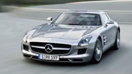 Mercedes SLS AMG - widok z przodu