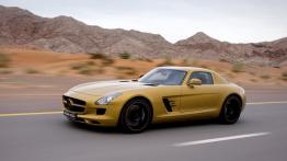 Mercedes SLS AMG - widok z przodu