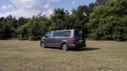 Rodzinny samochód dla VIP-ów – Peugeot Traveller Business VIP Long