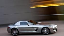 Mercedes SLS AMG - prawy bok