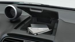 Suzuki Splash Facelifting - deska rozdzielcza