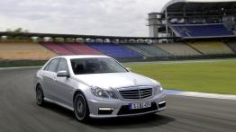 Mercedes Klasa E 63AMG - widok z przodu