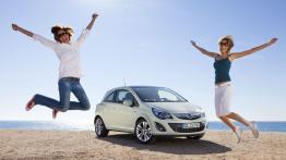 Opel Corsa po liftingu - widok z przodu
