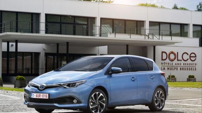 Toyota Auris II Hatchback 5d Facelifting