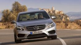Mercedes E 500 (W212) sedan Facelifting - widok z przodu