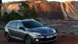 Renault Megane III Grandtour Facelifting - widok z przodu