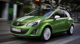 Opel Corsa po liftingu - widok z przodu