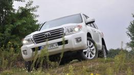 Toyota Land Cruiser V8 Terenowy Facelifting