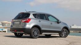 Suzuki SX4 S-Cross - poszukiwanie nowych dróg