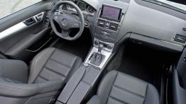 Mercedes Klasa C Kombi 63AMG - pełny panel przedni