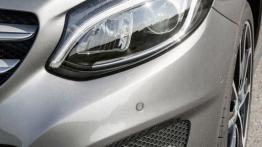Mercedes B 220 CDI 4MATIC (W 246) Facelifting - lewy przedni reflektor - wyłączony