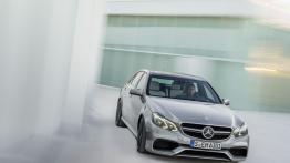 Mercedes E 63 AMG (W212) sedan Facelifting - widok z przodu