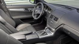 Mercedes Klasa C Kombi 63AMG - pełny panel przedni