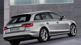 Audi S4 Avant Facelifting - widok z tyłu