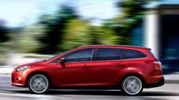 Nowy Ford Focus kombi vs używane BMW serii 3 Touring