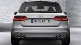 Audi S4 Avant Facelifting - widok z tyłu