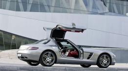 Mercedes SLS AMG - prawy bok