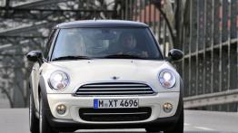 Mini Cooper II D Facelifting - widok z przodu