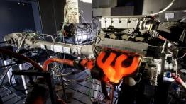 Mercedes SLS AMG - taśma produkcyjna