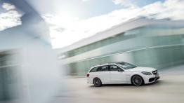 Mercedes E 63 AMG (W212) kombi Facelifting - prawy bok