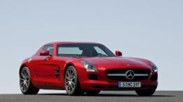 Mercedes SLS AMG - widok z przodu