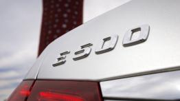 Mercedes E 500 (W212) sedan Facelifting - emblemat
