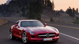 Mercedes SLS AMG - widok z przodu