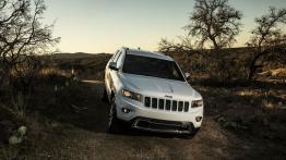 Jeep Grand Cherokee IV Facelifting - widok z przodu