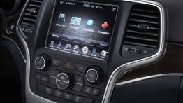 Jeep Grand Cherokee IV Facelifting - radio/cd/panel lcd
