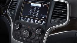 Jeep Grand Cherokee IV Facelifting - radio/cd/panel lcd