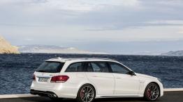 Mercedes E 63 AMG (W212) kombi Facelifting - prawy bok