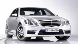 Mercedes Klasa E 63AMG - widok z przodu
