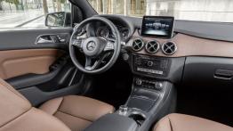 Mercedes B 220 CDI 4MATIC (W 246) Facelifting - kokpit