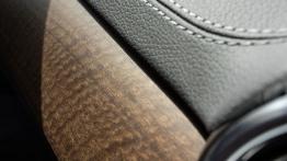 Mercedes B 220 CDI 4MATIC (W 246) Facelifting - deska rozdzielcza