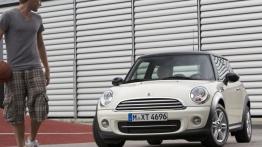 Mini Cooper II D Facelifting - widok z przodu