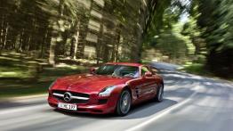 Mercedes SLS AMG - widok z przodu