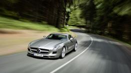 Mercedes SLS AMG - widok z przodu