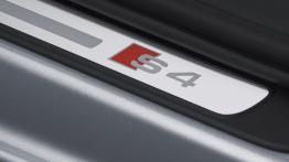 Audi S4 Avant Facelifting - listwa progowa