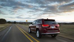 Jeep Grand Cherokee IV Facelifting - widok z tyłu