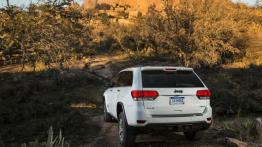 Jeep Grand Cherokee IV Facelifting - widok z tyłu