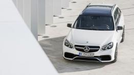 Mercedes E 63 AMG (W212) kombi Facelifting - widok z góry