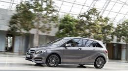 Mercedes B 220 CDI 4MATIC (W 246) Facelifting - lewy bok