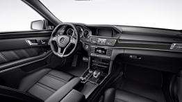 Mercedes E 63 AMG (W212) sedan Facelifting - pełny panel przedni