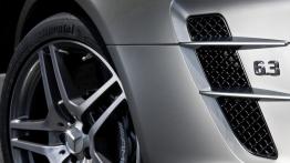 Mercedes SLS AMG - wlot powietrza