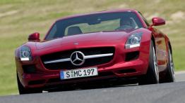 Mercedes SLS AMG - widok z przodu