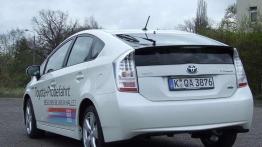 Toyota Prius III - 2 l benzyny na 100 km?