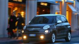 Fiat 500L 1.6 MultiJet 105 KM - widok z przodu